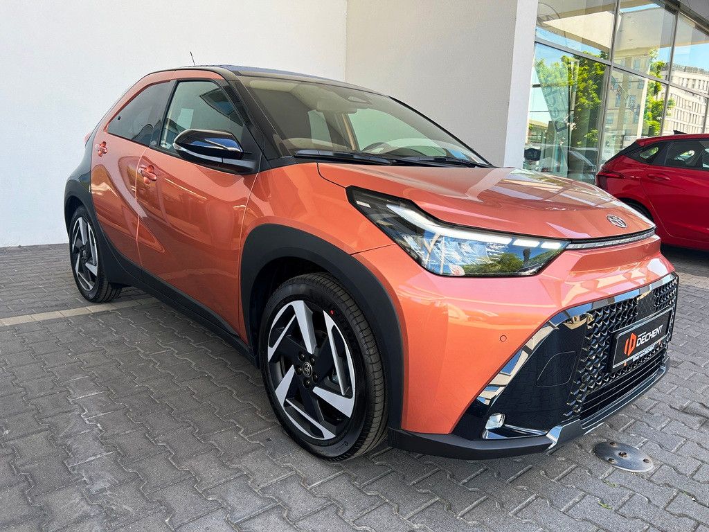 Fahrzeugabbildung Toyota Aygo X Hybrid Lounge PREMIUM-FALTDACH JBL