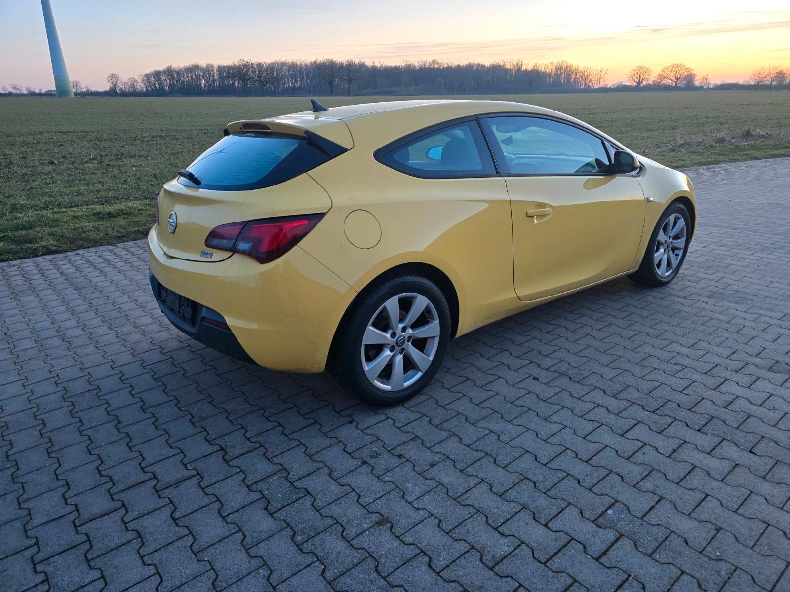 Opel Astra J GTC Edition SHZ Lenkradhzg 8fach Alu BT