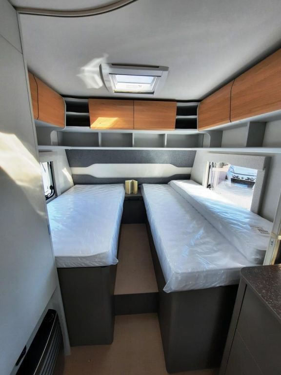 Fahrzeugabbildung Bürstner B66 Plus 520 TL Verfüg./Sparen Sie 4.630,- €