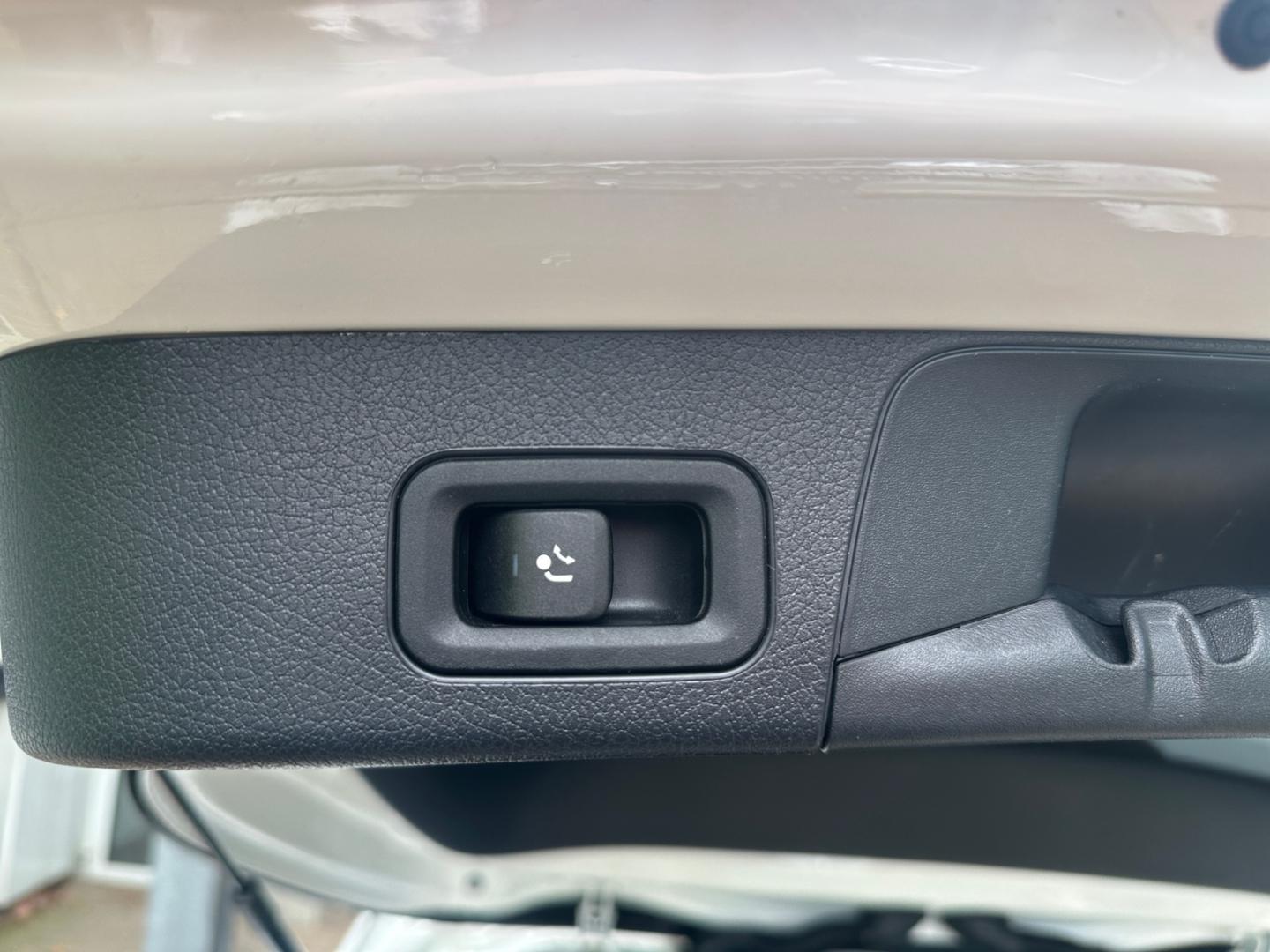 Mercedes-Benz GLB d 8G-DCT Progressive *LED*digi CP*AHK*CA, миниатюра 27