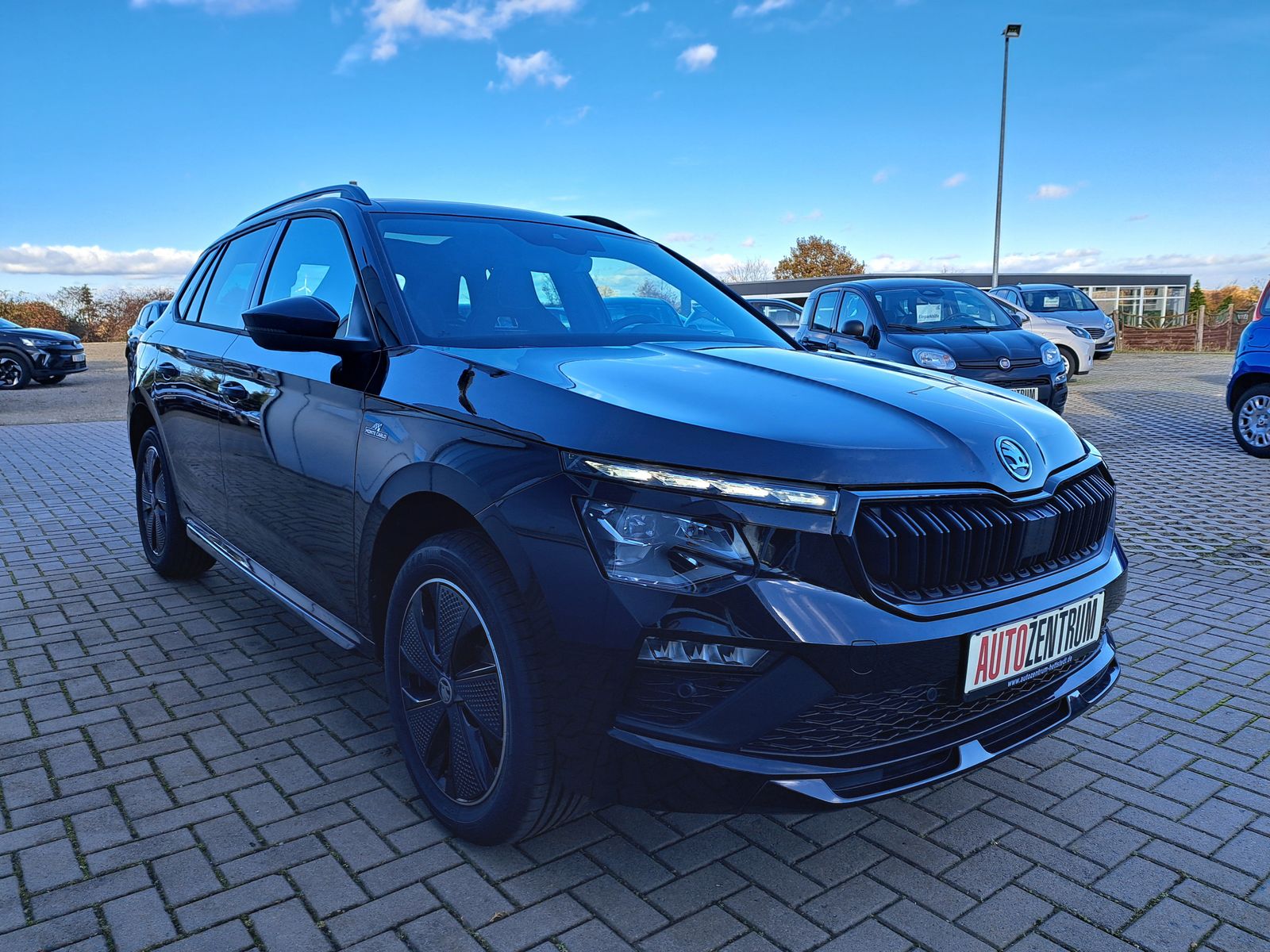Fahrzeugabbildung SKODA Kamiq Monte Carlo 1.5 TSI DSG MATRIX-LED NAVI