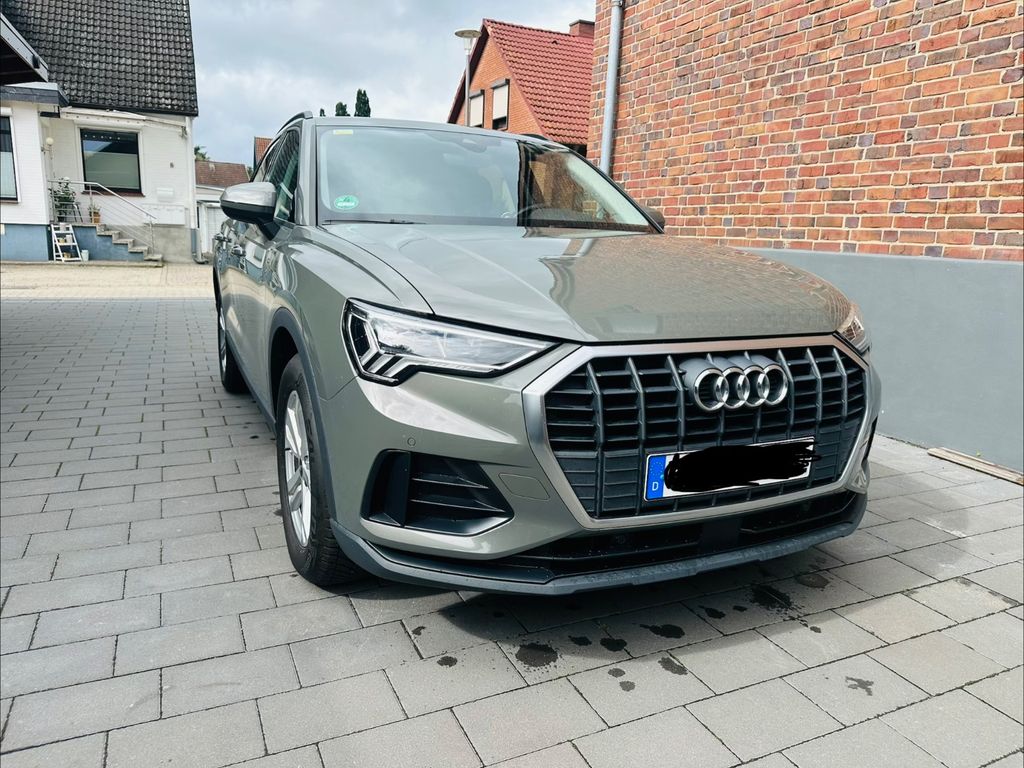 Image of Audi Q3