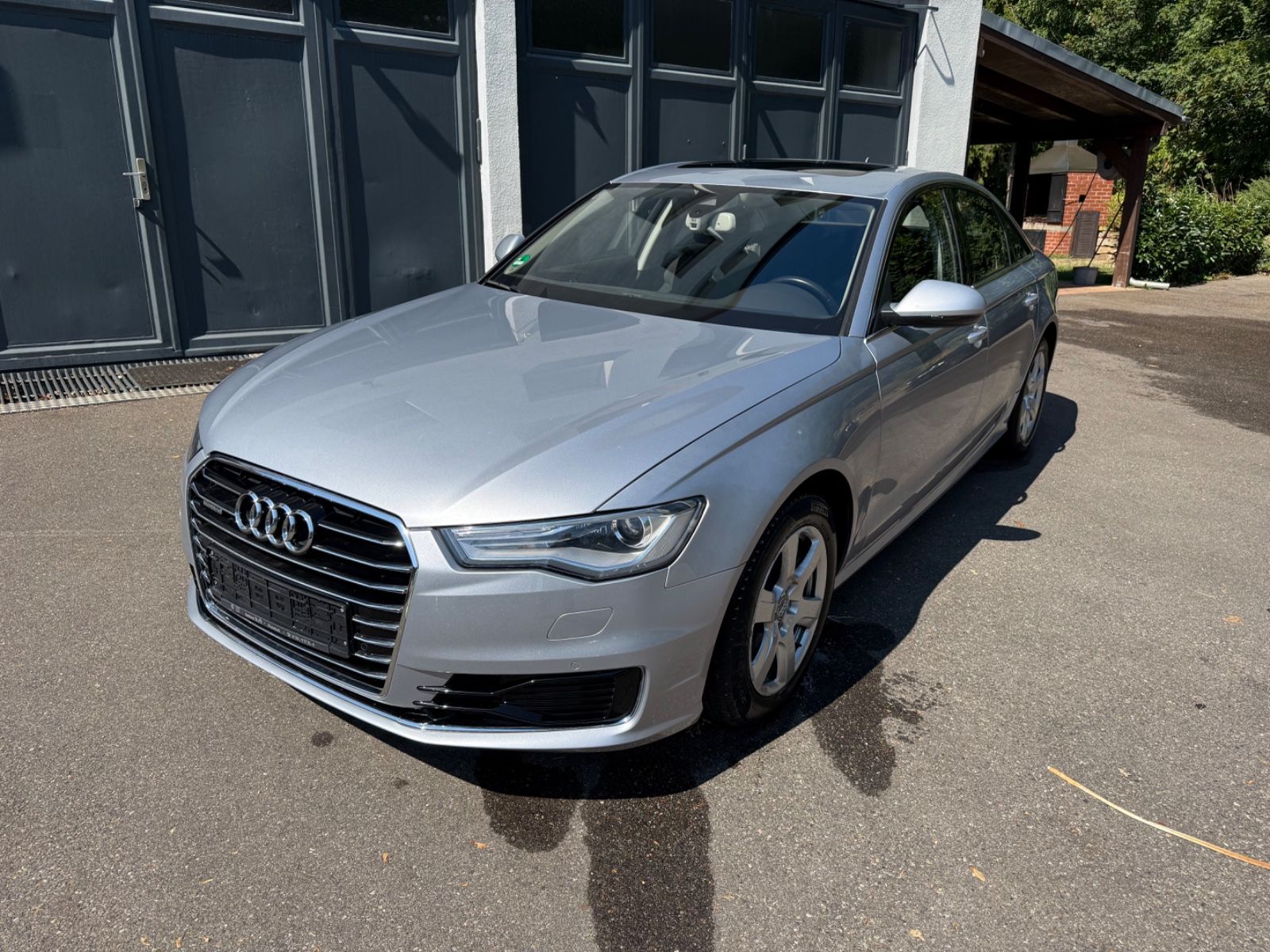 Audi A6 - 1