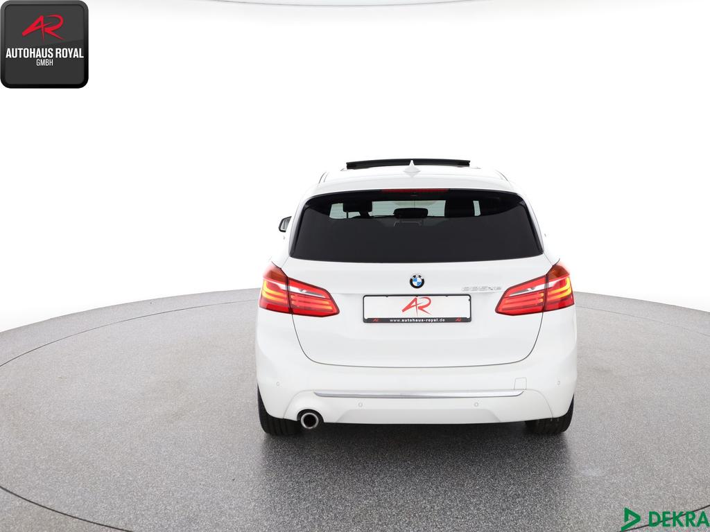BMW 225
