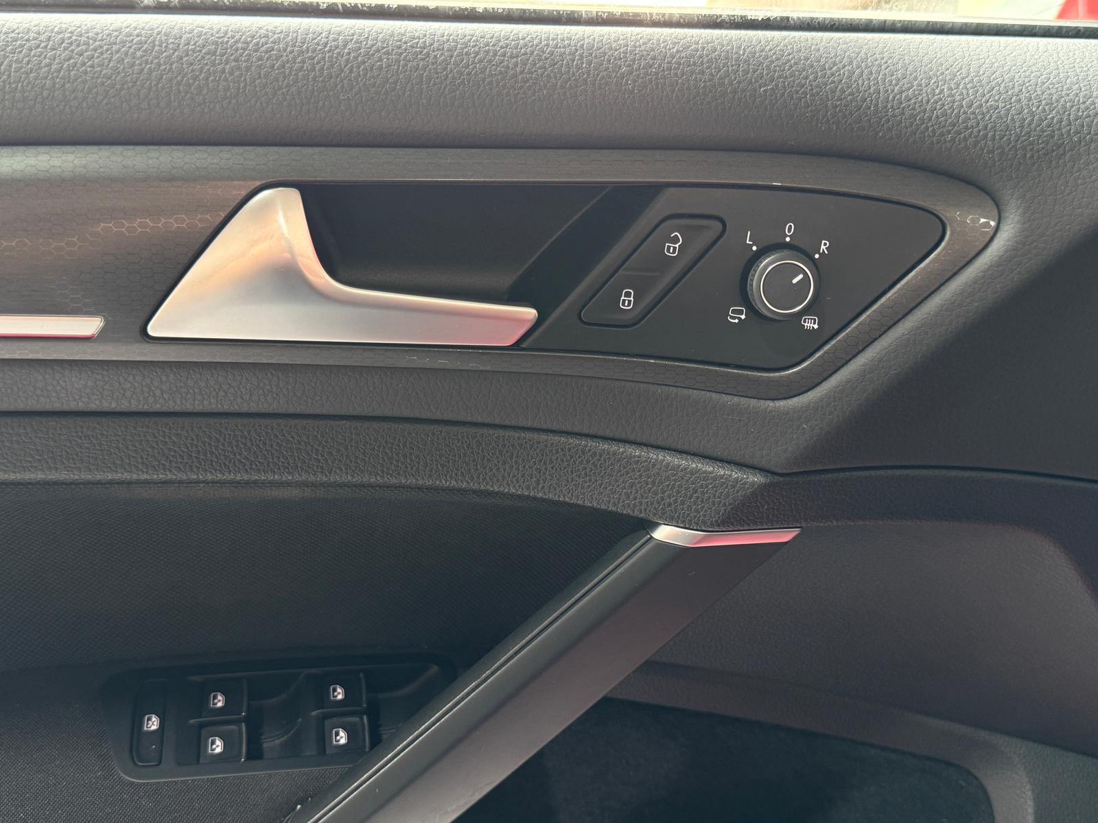 Volkswagen Golf GTI Performance Virtual/PANO/Matrix/SZH/ACC