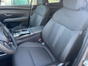 Fahrzeugabbildung Hyundai Tucson TREND Plug-In Hybrid 4WD LED KRELL SOFORT
