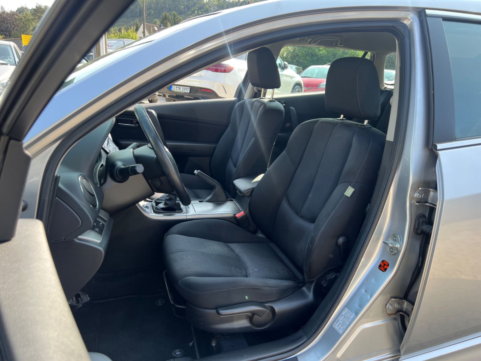 Fahrzeugabbildung Mazda 6 Kombi 2.0  Active * Totwinkel-Assistent *