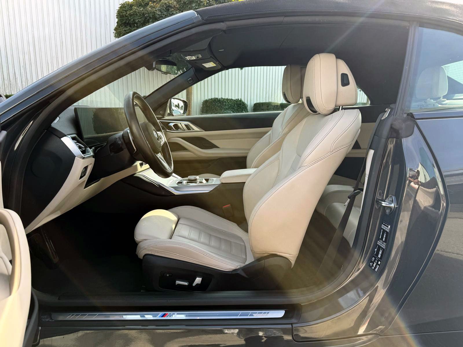 Fahrzeugabbildung BMW M440i xDrive Cabrio ACC AHK LED CarPlay KAM H&K