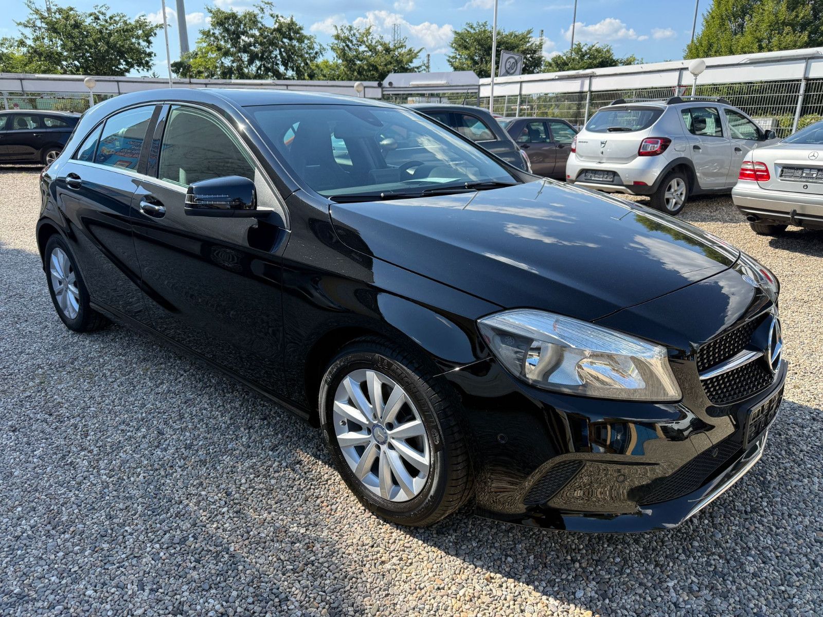 MERCEDES-BENZ A 180 A A 180 BlueEfficiency