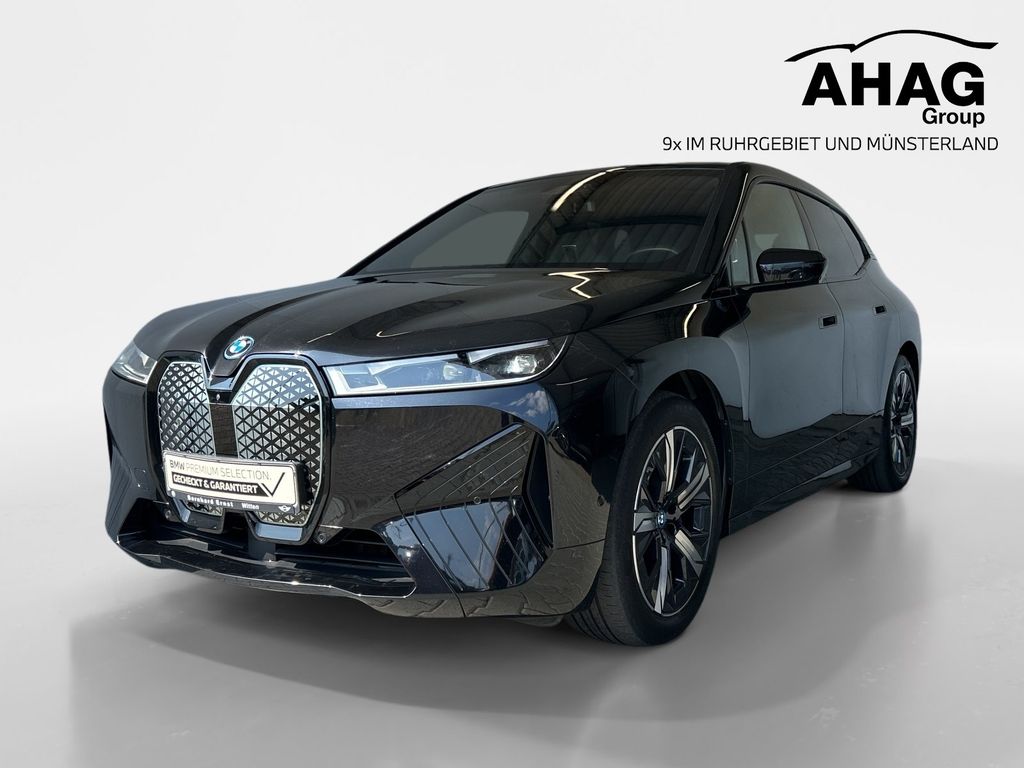 Image of BMW iX