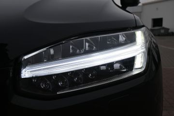 Fahrzeugabbildung Volvo XC90 Ultimate Dark*B&W*HuD*LUFT*22"*360°PANO*AHK