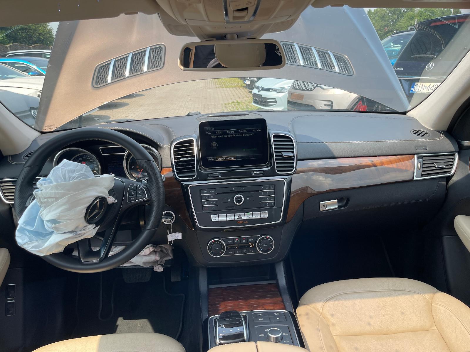 Mercedes-Benz GLS 350 4Matic Exclusive — foto 12