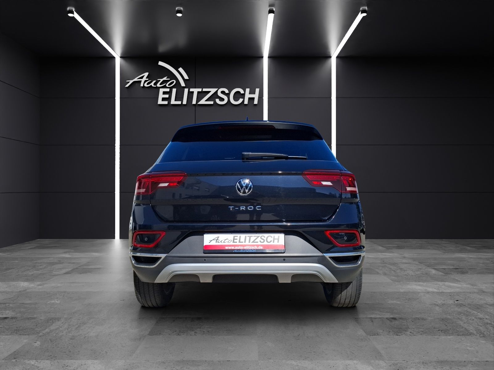 Fahrzeugabbildung Volkswagen T-Roc TSI Style LED Navi AID ACC Park-Assist SH