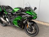 Kawasaki Ninja H2 SX Tourer mit Koffern - KAWASAKI NINJA H2