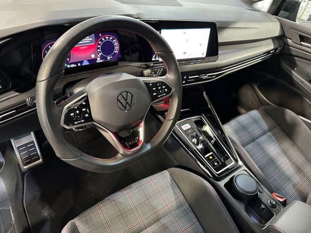 Golf VIII GTI 2.0 TSI DSG BLACK IQ.LIGHT+AHK+RFK