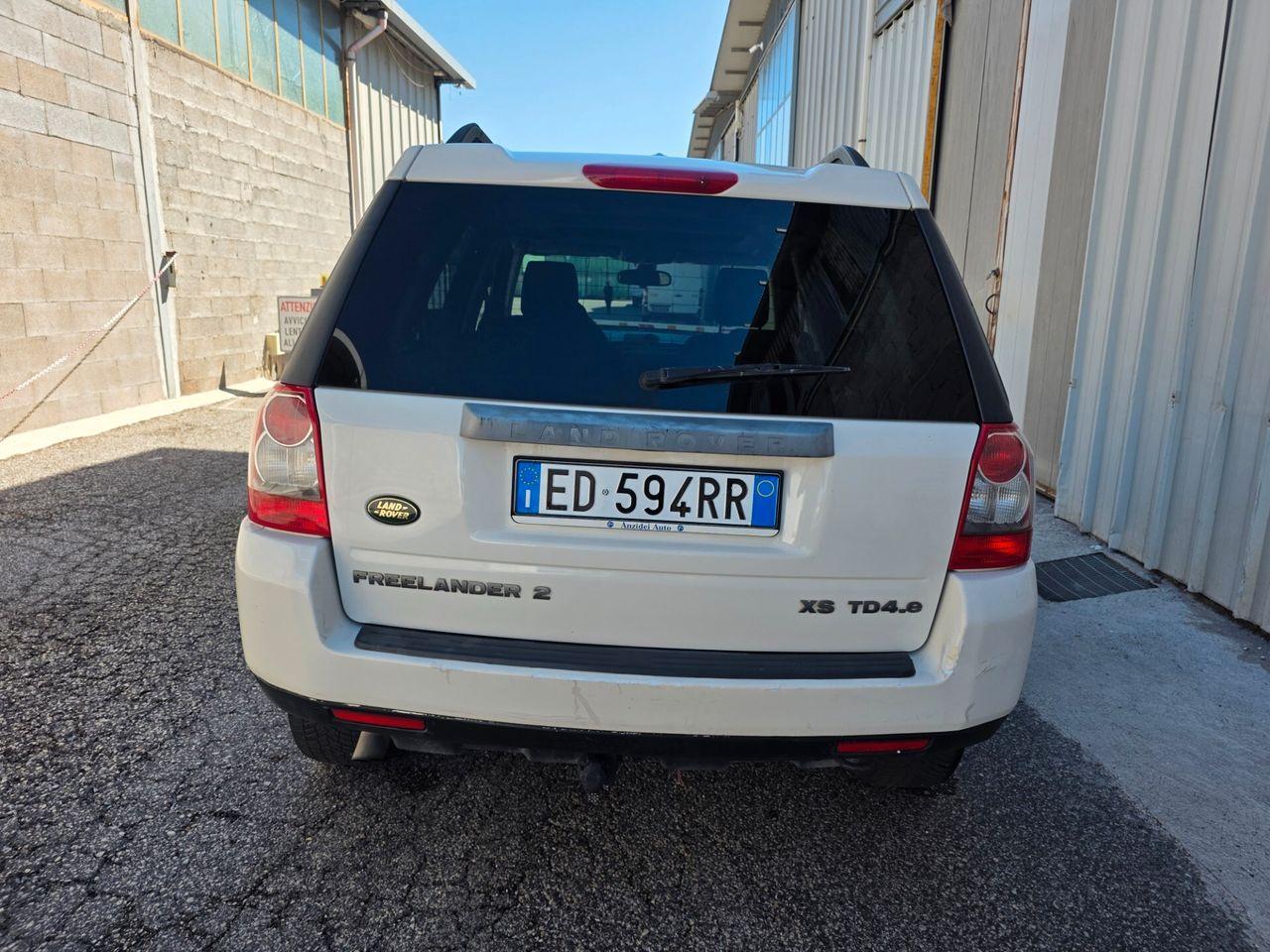 Land Rover Freelander 2011 — photo 7
