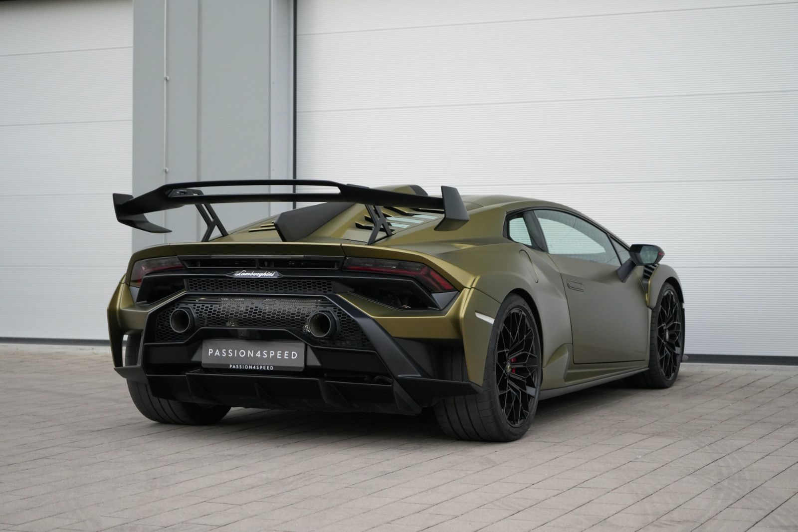 Lamborghini Huracán STO foto 5