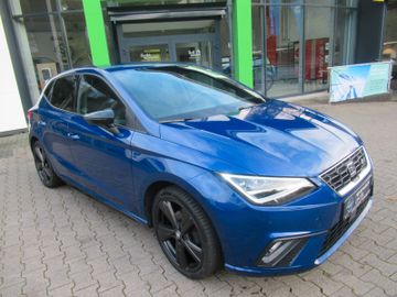 Fotografie des Seat Ibiza Black Edition, Winter-Paket, PDC,Navi