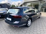 Volkswagen Passat Variant Elegance 4Motion - VW Passat Variant Gebrauchtwagen in Hamburg