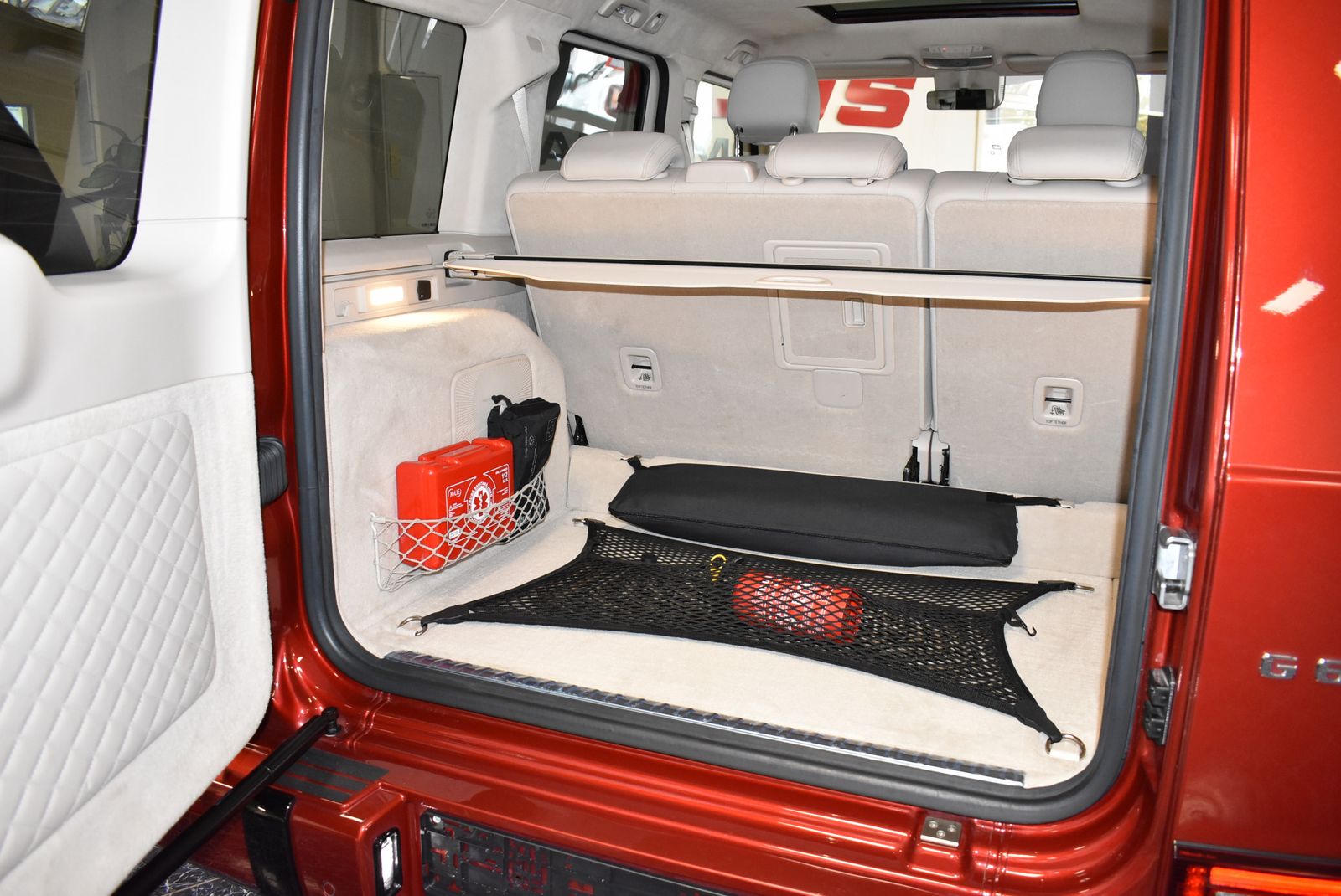 MERCEDES-BENZ G 63 AMG 4Matic Designo Leder Distron 360° Alu23