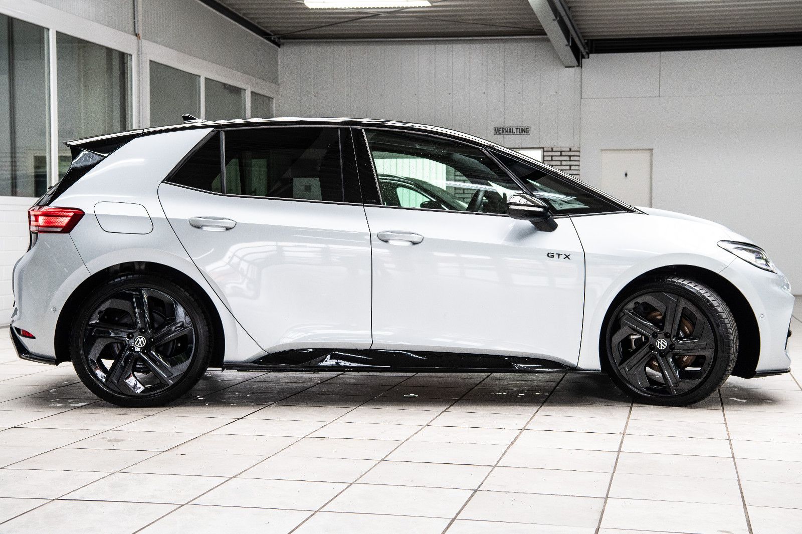 Fahrzeugabbildung Volkswagen ID.3GTX 210kW+Pano+Wäpu+AHK+MATRIX+LHZ+NAVI+ACC