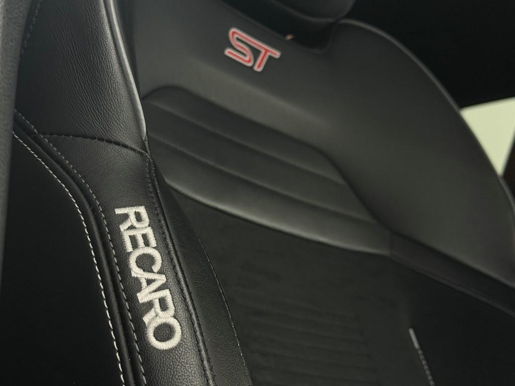 Ford Focus ST 2.3 EcoBoost, LED, Leder, B&O, ACC, DAB