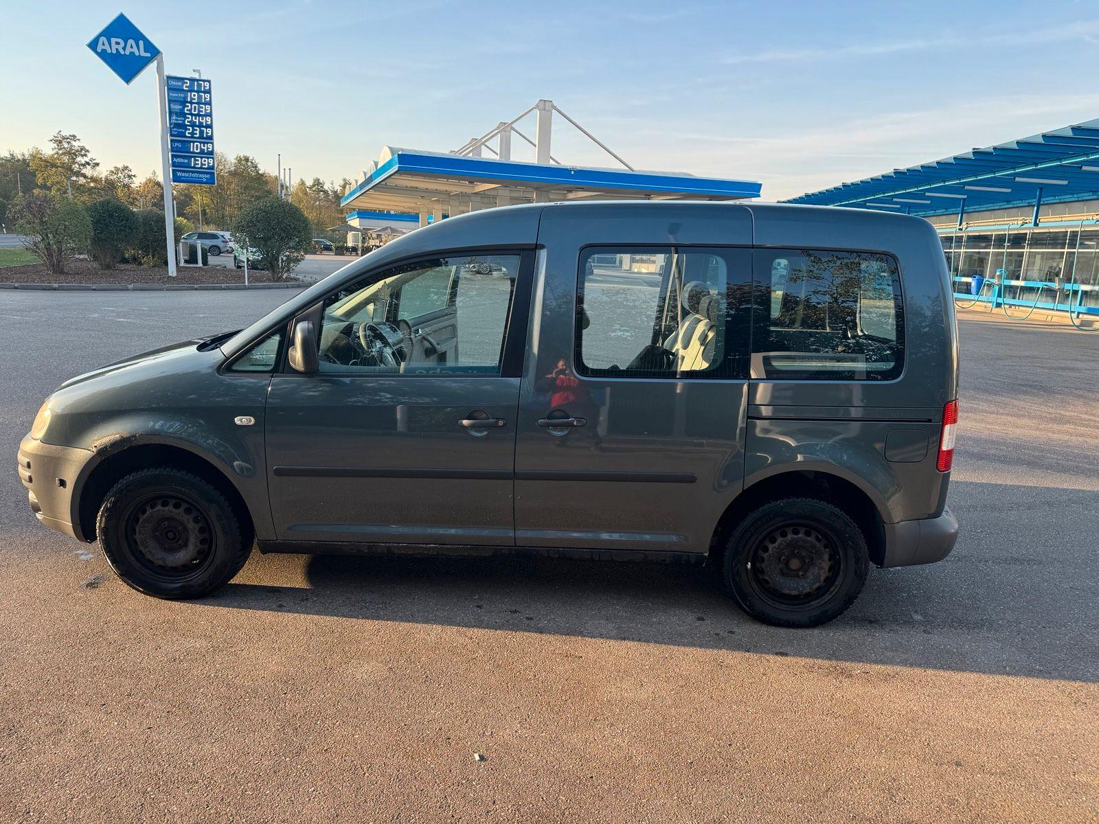 Volkswagen Caddy 2007 — interior