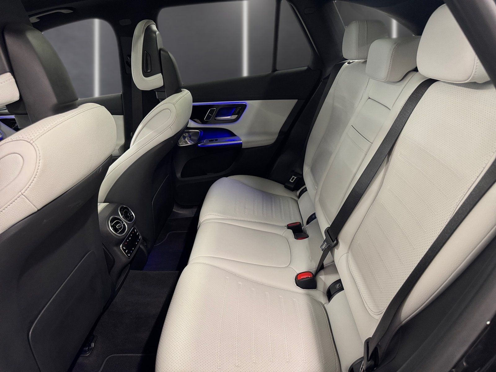 Fahrzeugabbildung Mercedes-Benz GLC 300 d 4M AMG*Pano*HUD*Burmester*Distron*360*