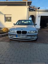 BMW E46 BMW 320d - BMW 320 aus 2000: 320d