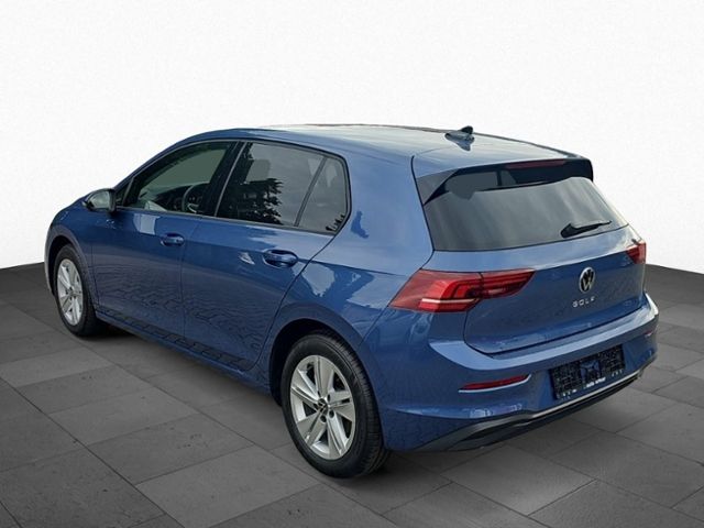 Fahrzeugabbildung Volkswagen Golf VIII 1.5 TSI LIFE NAVI SHZ LED KLIMA KEYLES