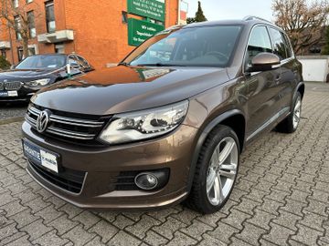 Fahrzeugabbildung Volkswagen Tiguan R-LINE 19 ZOLL  DSG NAVI XENON KAMERA