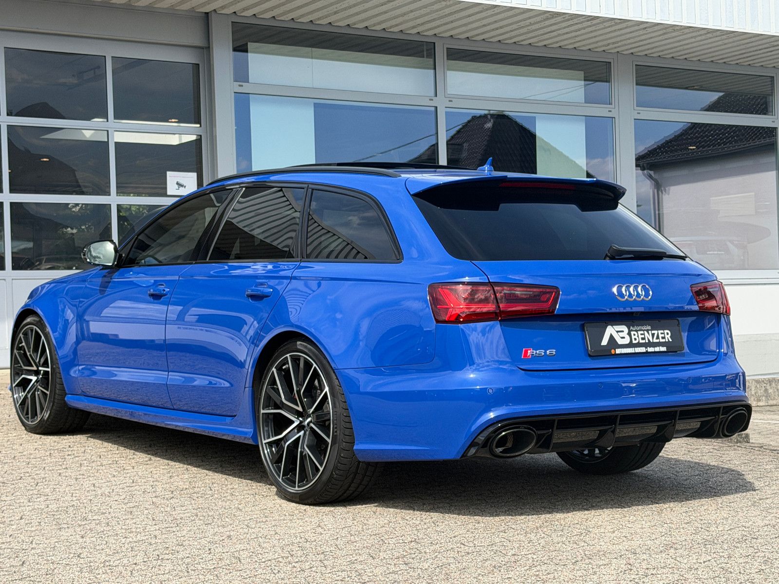 Fahrzeugabbildung Audi RS 6 Avant 4.0 TFSI/ performance/NOGARO- 1-150