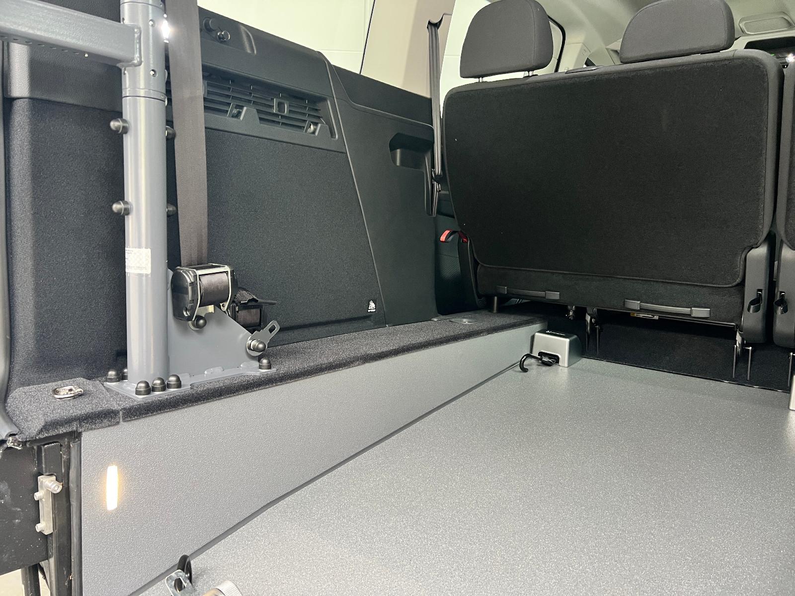 Volkswagen Caddy *Rollstuhlrampe* Heckausschnitt