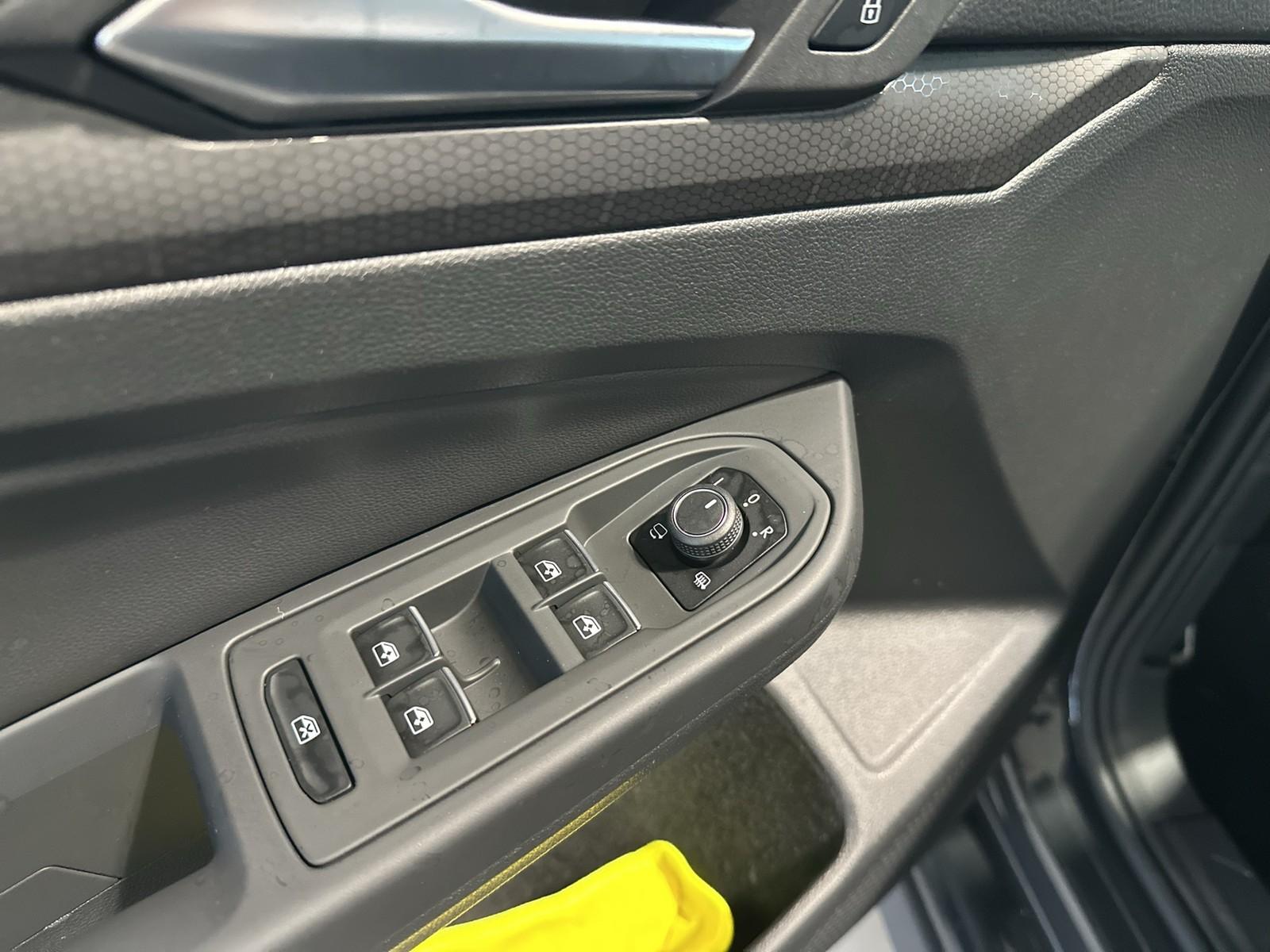 Volkswagen Golf VIII GTI DSG Matrix Leder Navi HuD H&K Kam, миниатюра 18