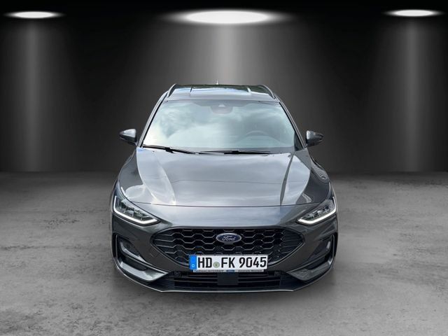 Fahrzeugabbildung Ford Focus Turnier ST-Line X MHEV Winter Paket HUD
