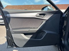 CUPRA Leon 1.5 eTSI DSG LED Navi Edge Fahrass 18'' ACC CUPRA Leon 1.5 eTSI DSG LED Navi Edge Fahrass 18'' ACC