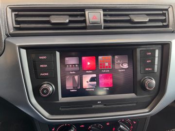 Seat Arona 1.6 TDI Style *AHK*SHZ*PDC*2.HAND*