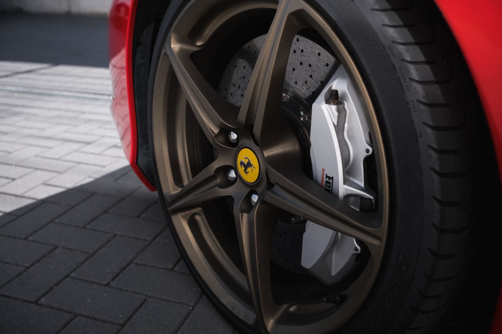 Fahrzeugabbildung Ferrari 458 Italia-Lift-System-Carbon Lenkrad-Kamera