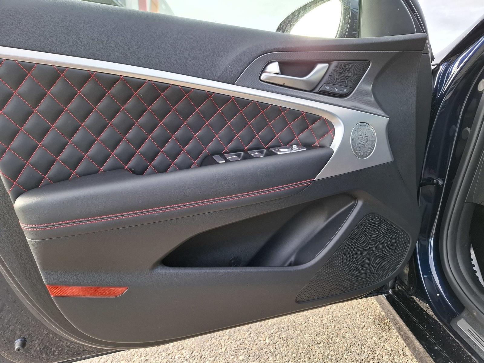 Genesis G70 GX8 Shooting Brake 2.0T AWD Sport