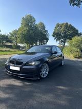 BMW E90 320i + 19 Zoll BMW M-Felgen - BMW 320 mit Benzin-Antrieb: Limousine, 320i E90