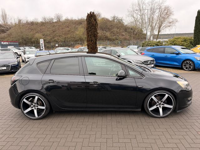 Opel Astra  J Lim. 5-trg. Active
