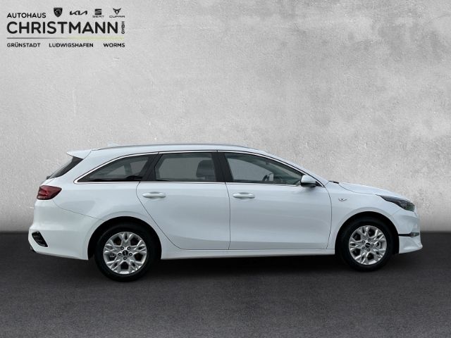 Fahrzeugabbildung Kia Ceed_sw VISION 1.5 T-GDI *KOMFORT-PLUS-PAKET*NAV