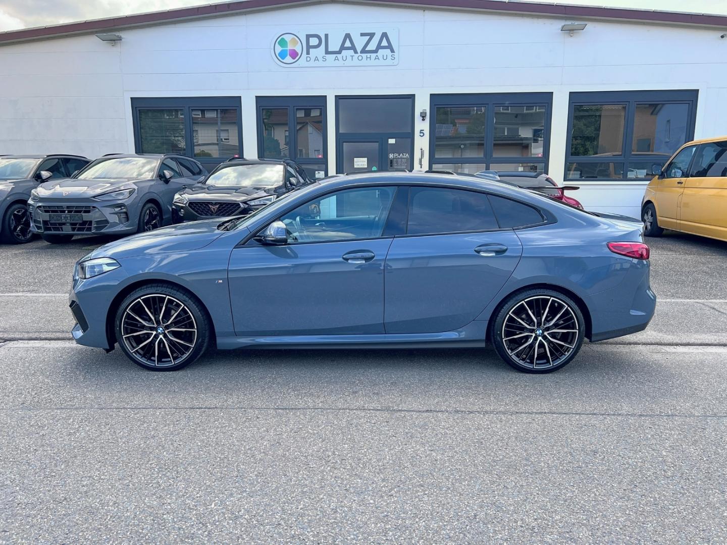 BMW 218 Gran Coupe M-Sport 19'' Sportsitze PANO ACC 