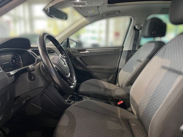 Fahrzeugabbildung Volkswagen Tiguan 2.0 TDI DSG 4M COMFORTLINE AHK NAVI DYNAU