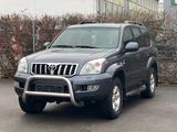 Toyota Land Cruiser PRADO  3.0 D-4D Executive 8 SITZER - Toyota Land Cruiser Gebrauchtwagen