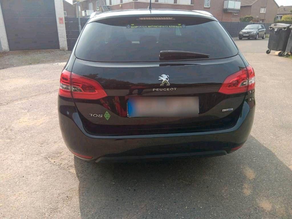 Peugeot 308 2015 — engine 150 HP (110kW)