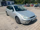 Ford Focus GHIA 1,6 - Ford Focus aus 2003: Ghia