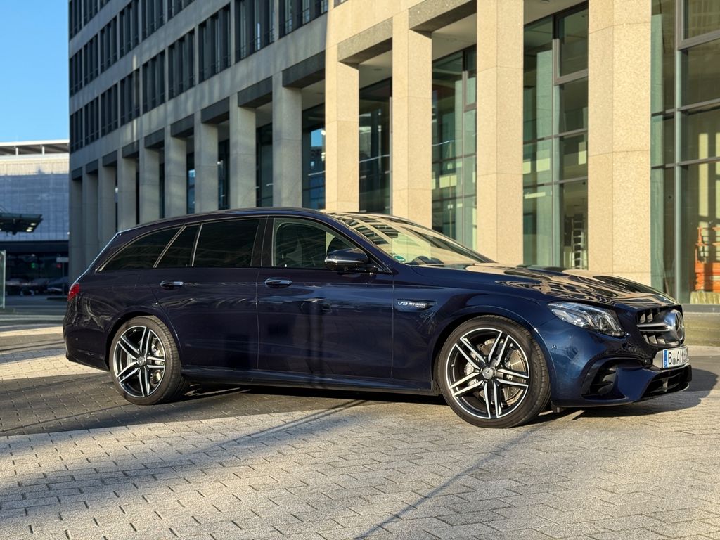 Mercedes-Benz E 63 AMG