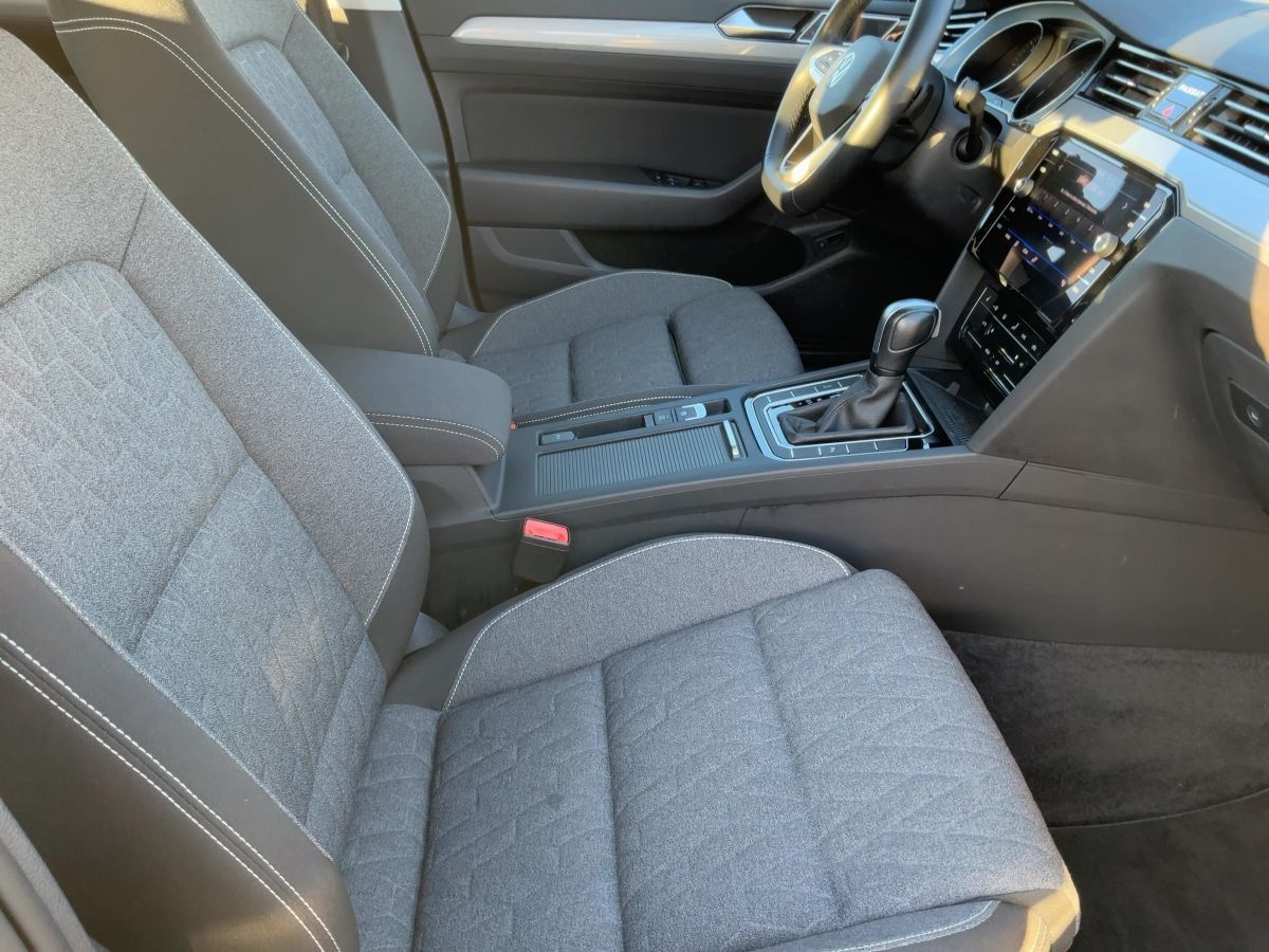 Volkswagen Passat Variant - Bild 12