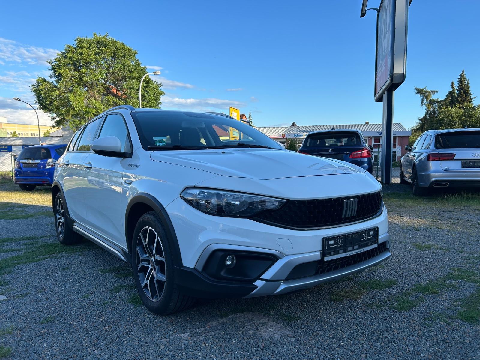 Fiat Tipo 1.6 MultiJet CROSS  NAVI TÜV 01/28